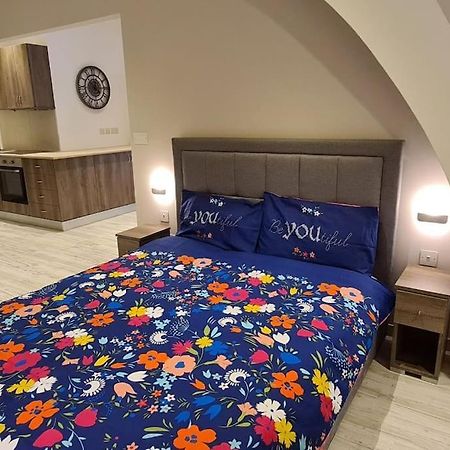 Highly Finished Studio Home In Valletta Buitenkant foto